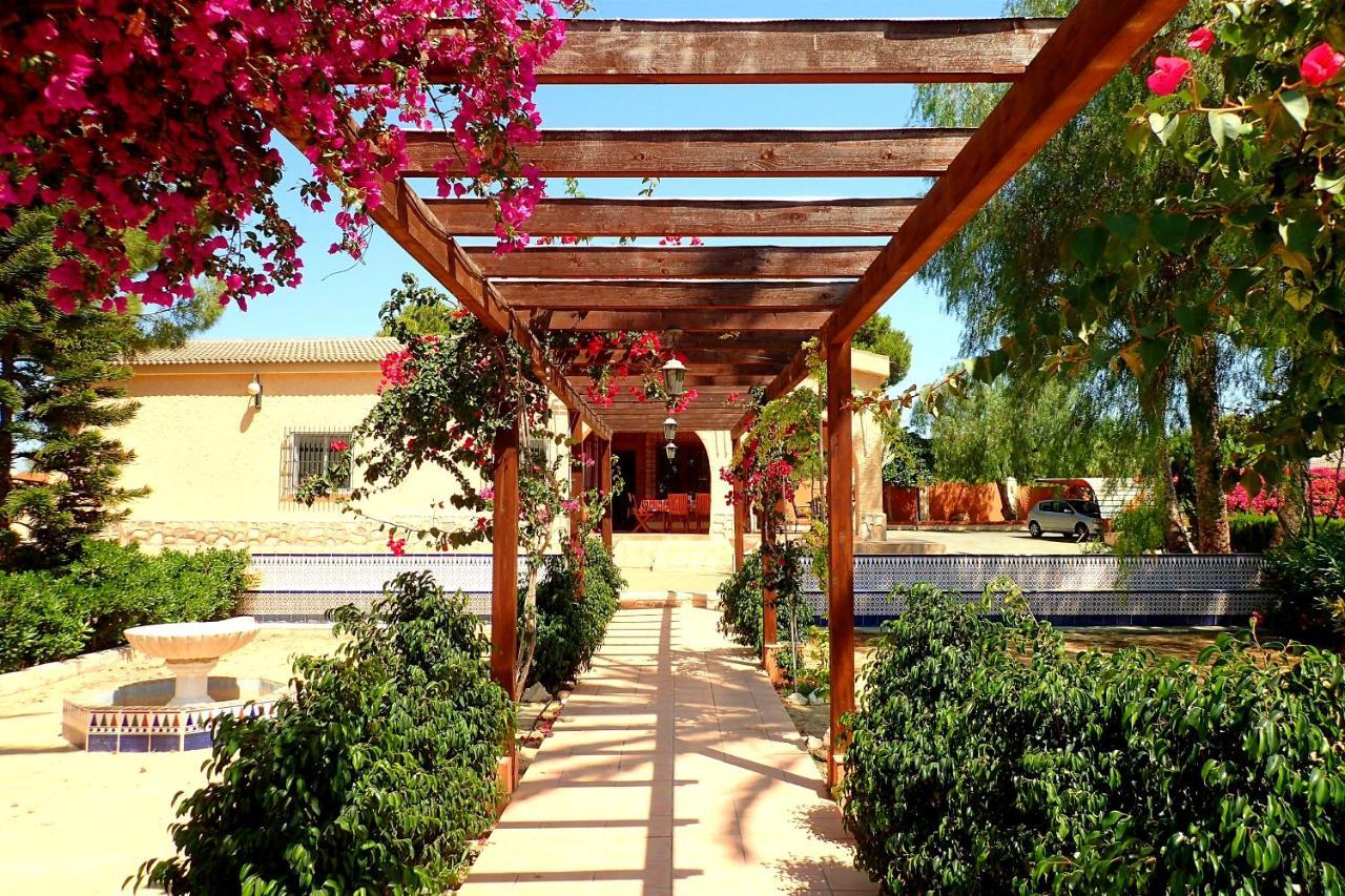 Villa Buganvilla Elche Exterior photo