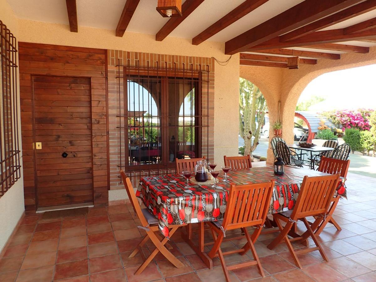 Villa Buganvilla Elche Exterior photo
